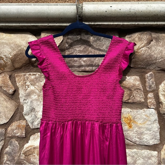 Natural Life Smocked Maxi Dress Satin Fuchsia Pink Size Small Tiered - Picture 6 of 8